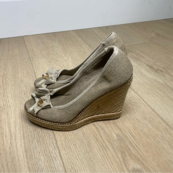 Tory Burch Tan Canvas Peep Toe Wedge Heels Size 7.5 - Picture 2 of 6